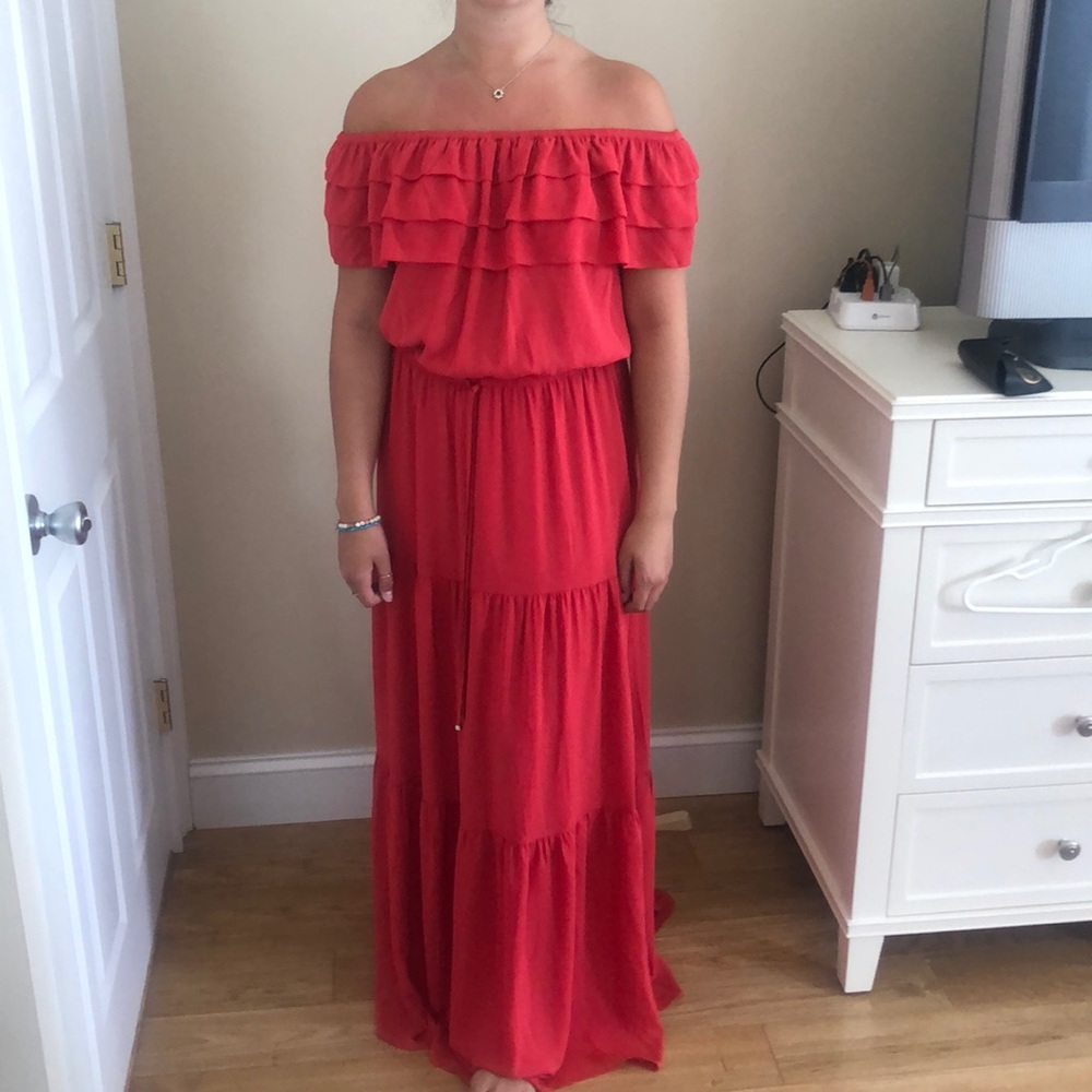 Perfect off the shoulder vacation dress
